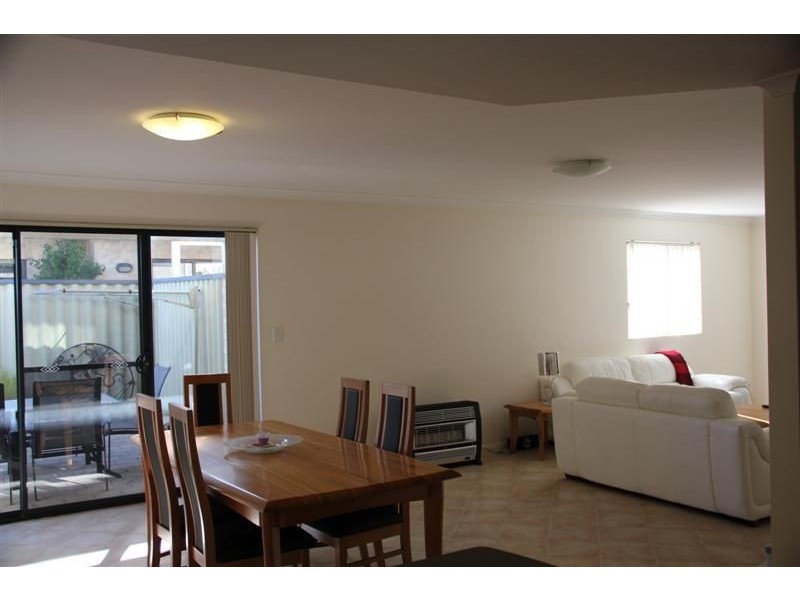 28B Pearl Road, Cloverdale WA 6105