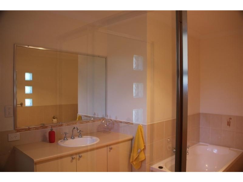28B Pearl Road, Cloverdale WA 6105