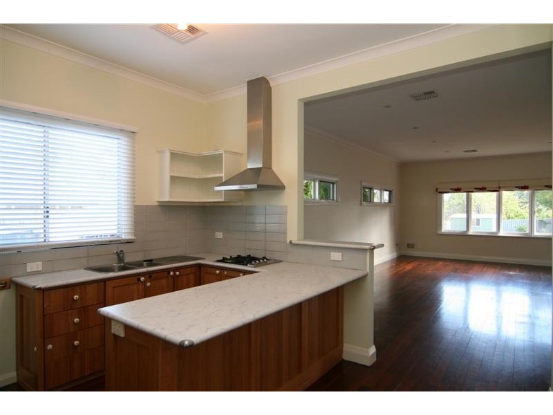 34 Hayward Street, Bayswater WA 6053