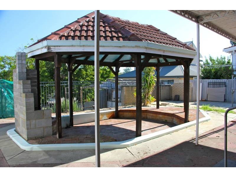 52 Hamilton Street, Bayswater WA 6053