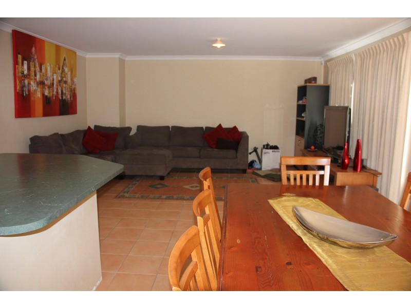 8 Hill Street, Bayswater WA 6053