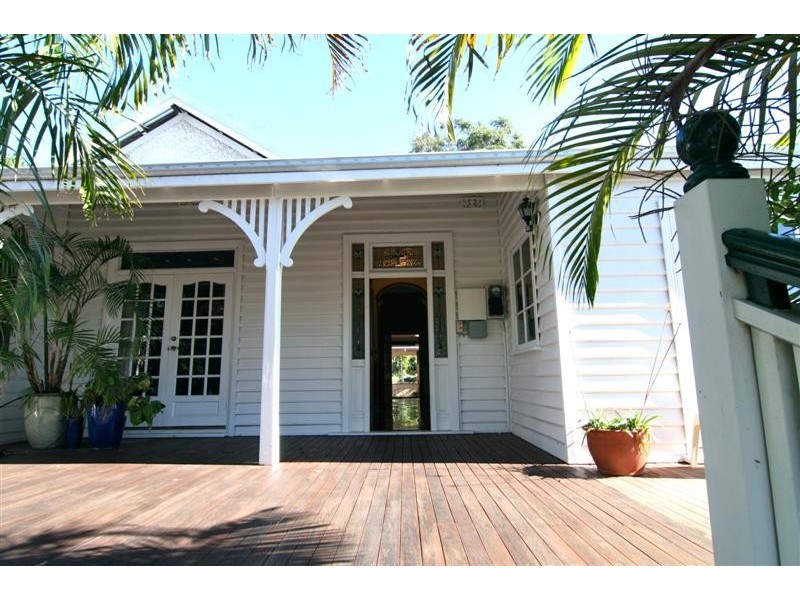 10 Anzac Street, Bayswater WA 6053