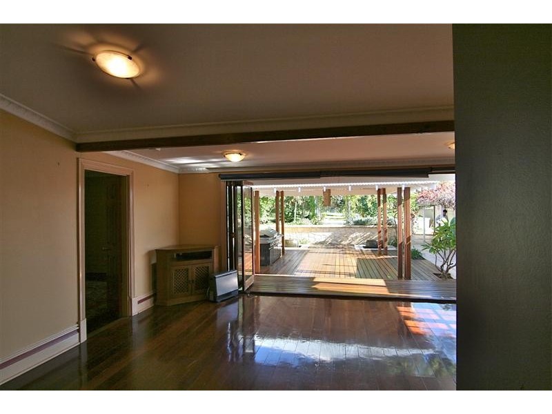10 Anzac Street, Bayswater WA 6053