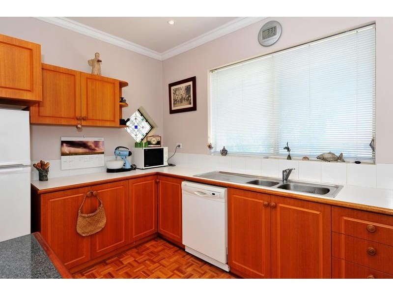 2 Rain Place, Bayswater WA 6053