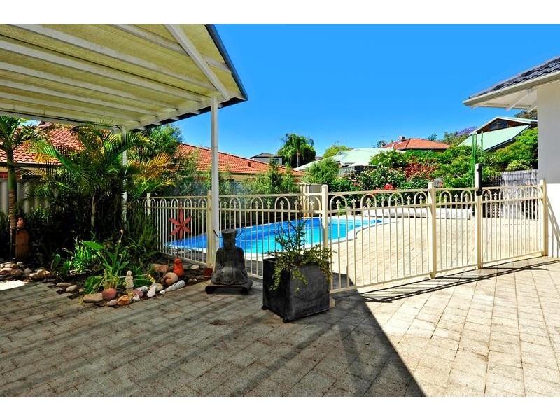 2 Rain Place, Bayswater WA 6053