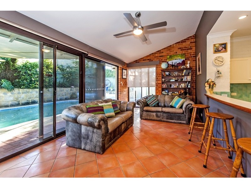 26 Gilbert Street, Bayswater WA 6053