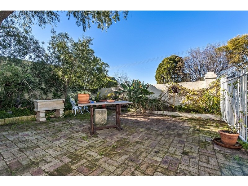 26 Gilbert Street, Bayswater WA 6053
