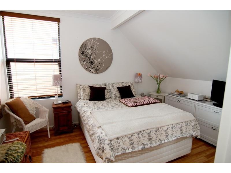 8C Windemere Crescent, Nollamara WA 6061