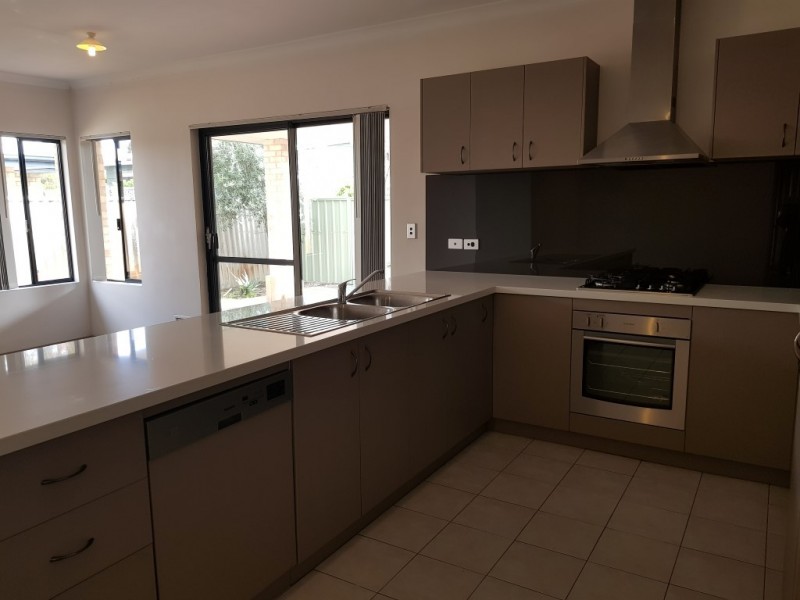 25A Grand Promenade, Bayswater WA 6053