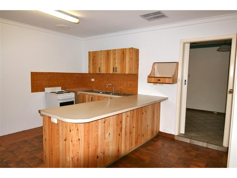 14 Henrietta Street, Bayswater WA 6053