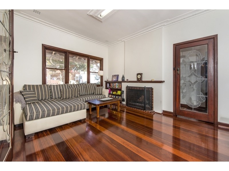 15 Gilbert Street, Bayswater WA 6053