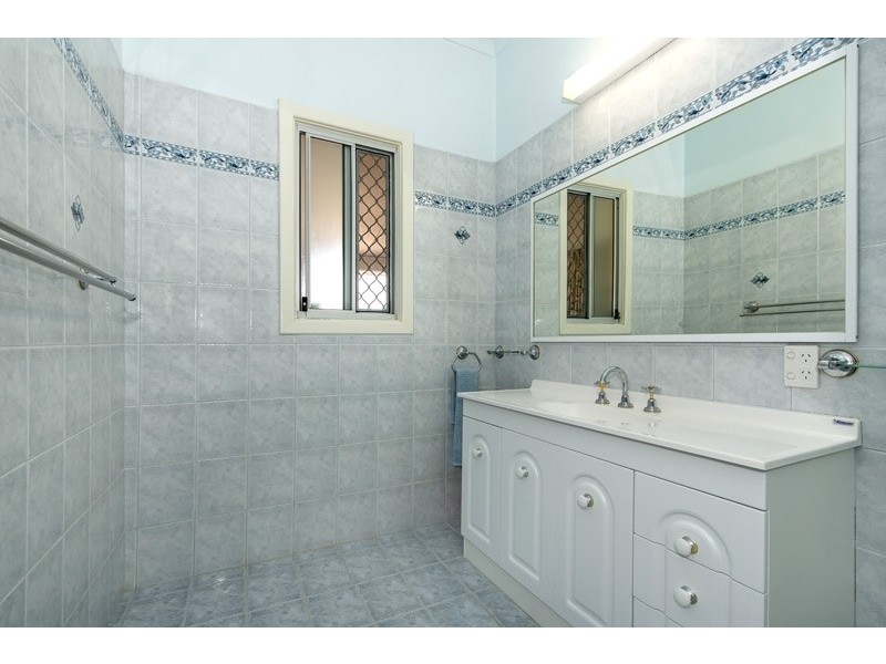 15 Gilbert Street, Bayswater WA 6053