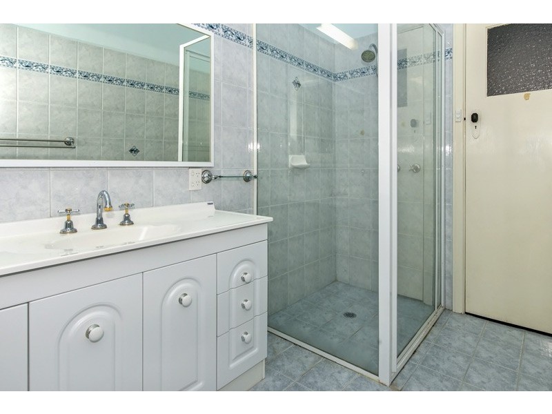 15 Gilbert Street, Bayswater WA 6053