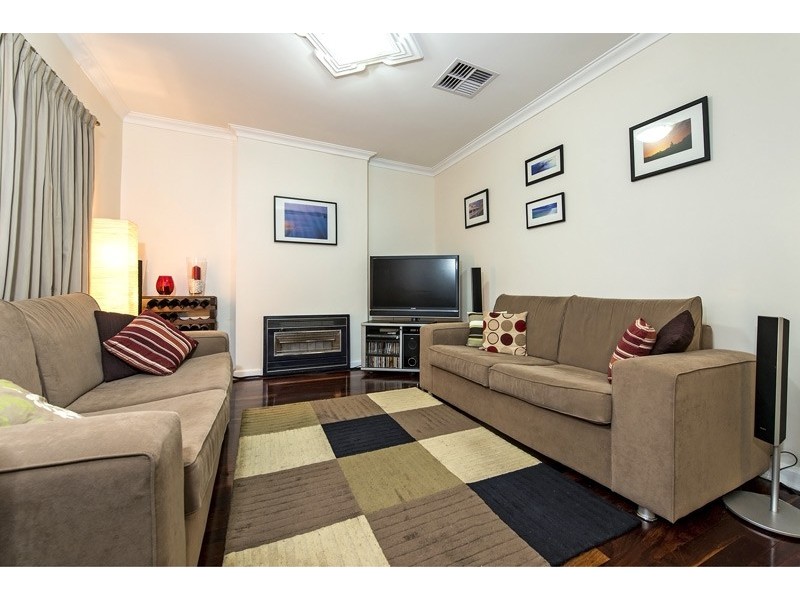 17 Avenell Road, Bayswater WA 6053