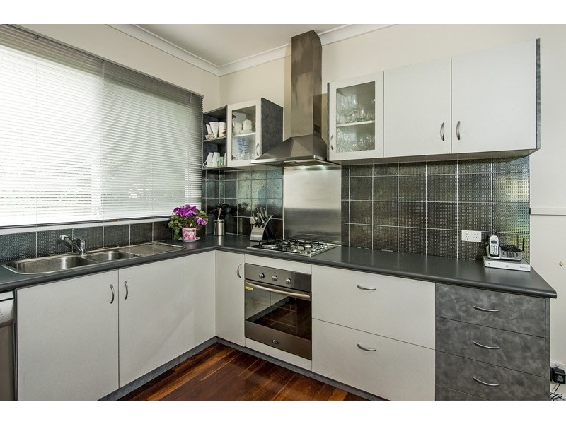 17 Avenell Road, Bayswater WA 6053