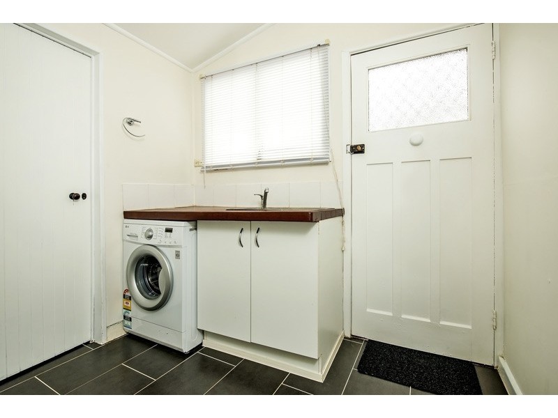 17 Avenell Road, Bayswater WA 6053