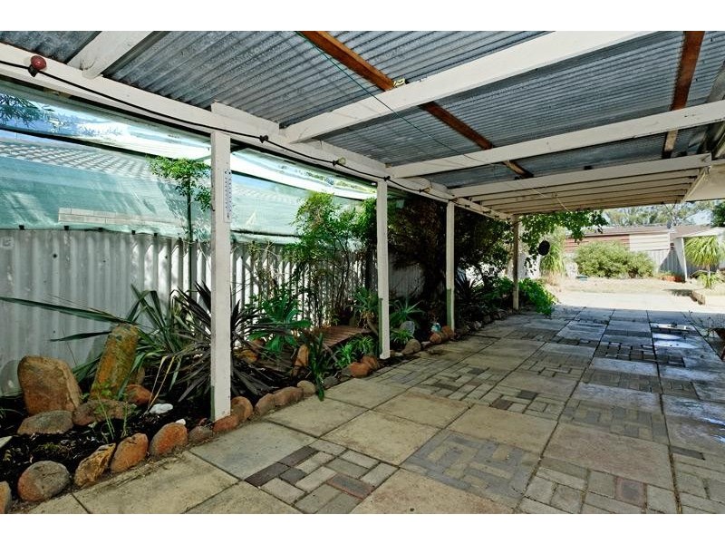 33 Hadleigh Way, Girrawheen WA 6064