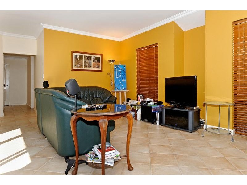 8 Digwood Close, Bayswater WA 6053