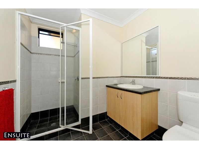 8 Digwood Close, Bayswater WA 6053