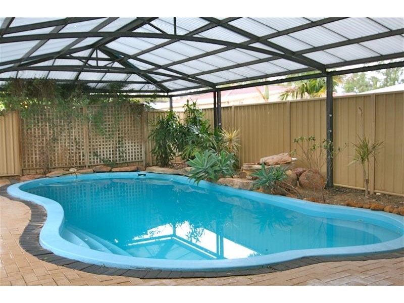 6 Blue Gum Place, Midvale WA 6056