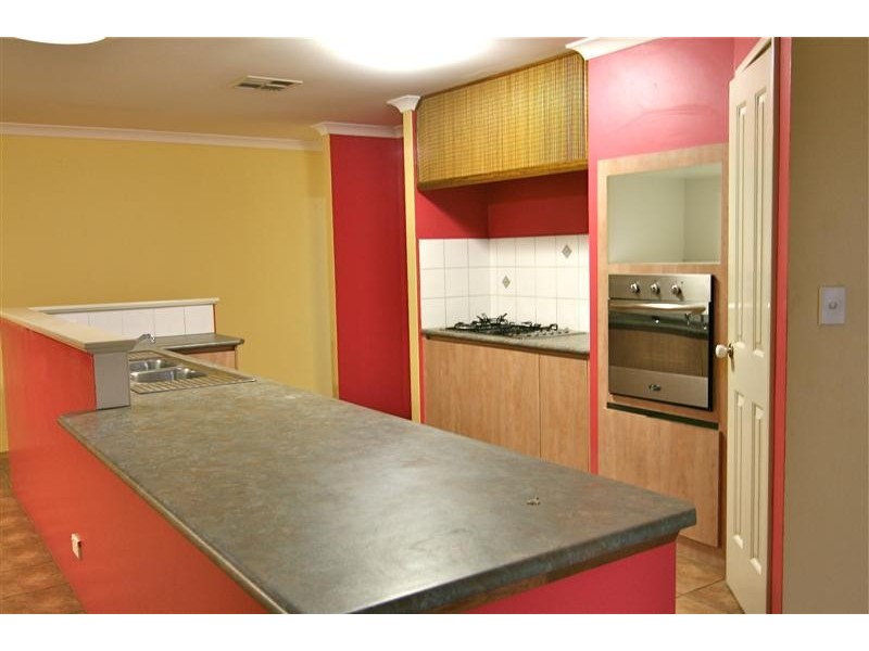 6 Blue Gum Place, Midvale WA 6056