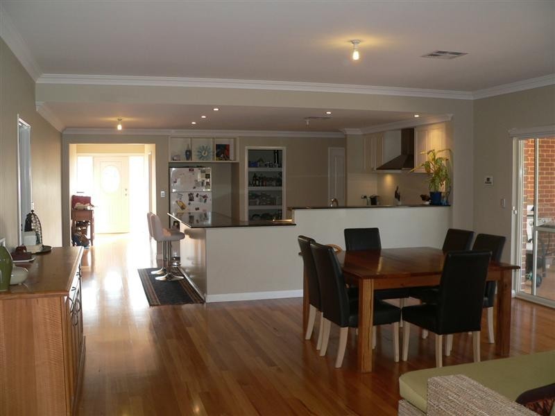 10 Tauman Loop, Guildford WA 6055