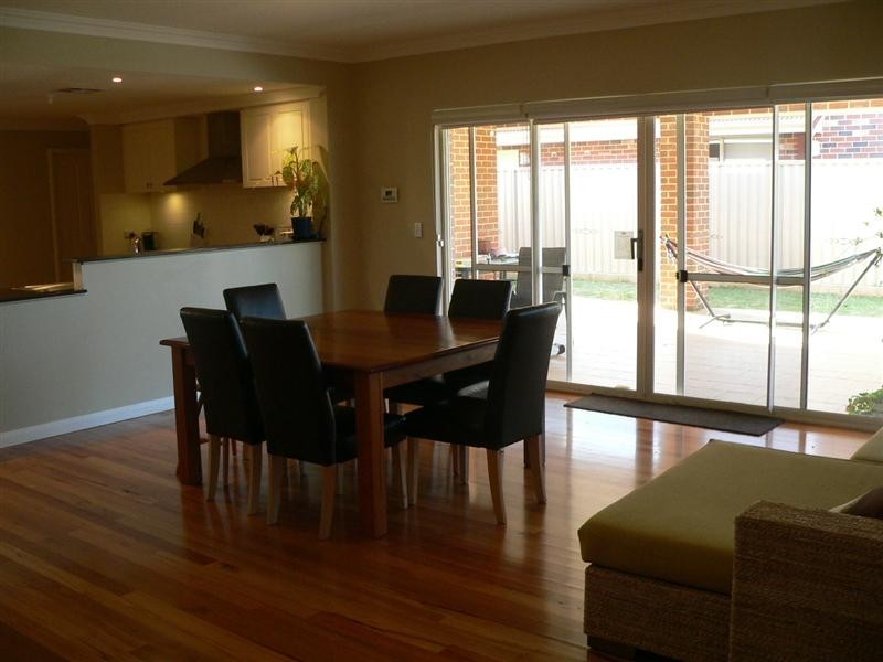 10 Tauman Loop, Guildford WA 6055