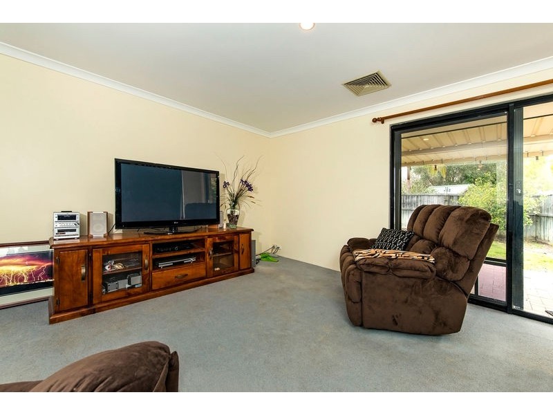 2 Messina Grove, Ellenbrook WA 6069