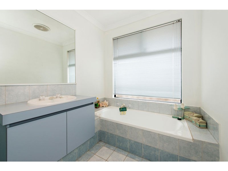 2 Messina Grove, Ellenbrook WA 6069