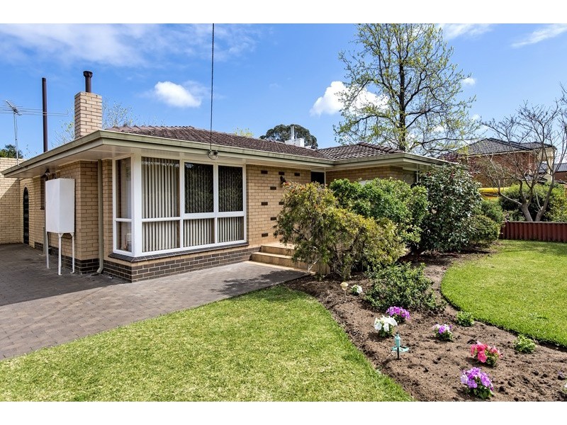 12 Parnell Parade, Bassendean WA 6054