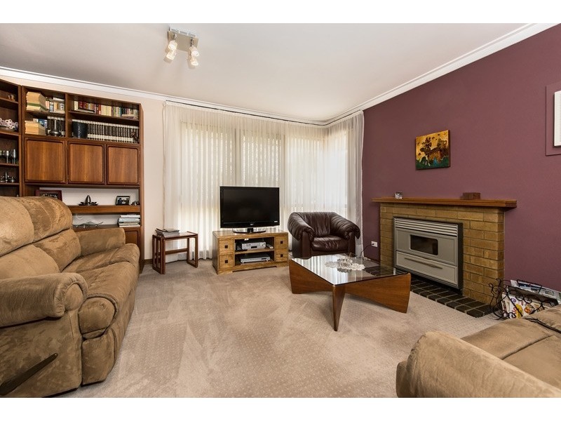 12 Parnell Parade, Bassendean WA 6054