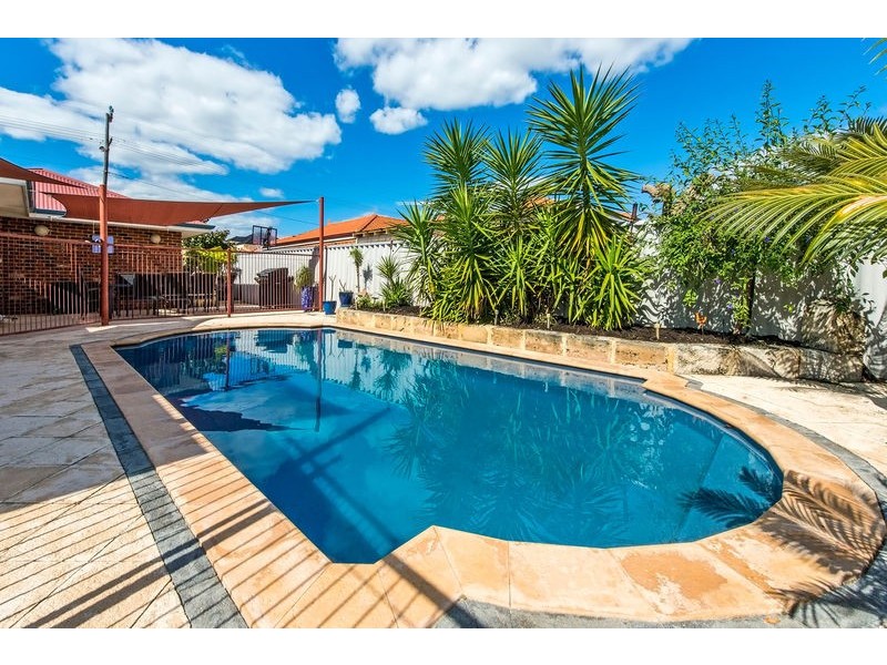 8 Crowther Street, Bayswater WA 6053