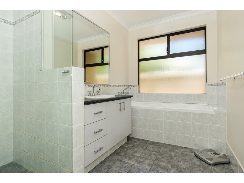 14 Grafton Road, Bayswater WA 6053