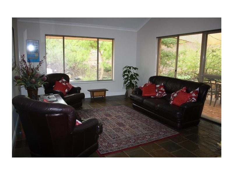 88 McKay Drive, Serpentine WA 6125