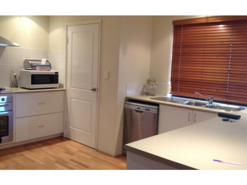 14 Devereaux Crescent, Aveley WA 6069