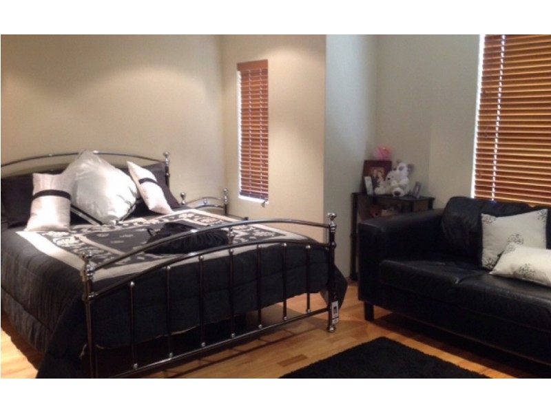 14 Devereaux Crescent, Aveley WA 6069