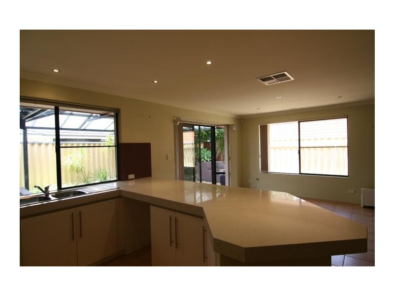 1/7 Anzac Street, Bayswater WA 6053