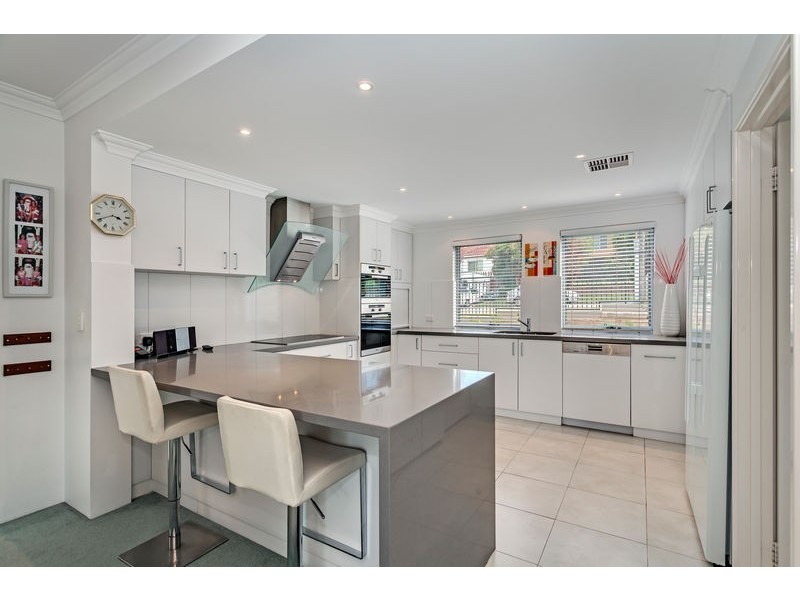 43 Grafton Road, Bayswater WA 6053