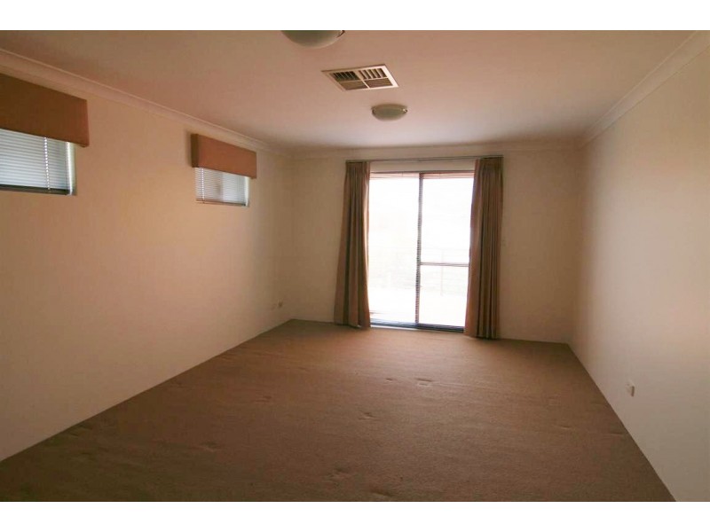 8 Cityview Close, Maylands WA 6051