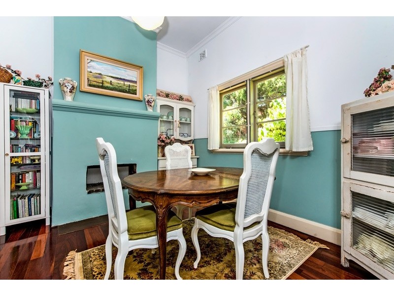 13 Gilbert Street, Bayswater WA 6053