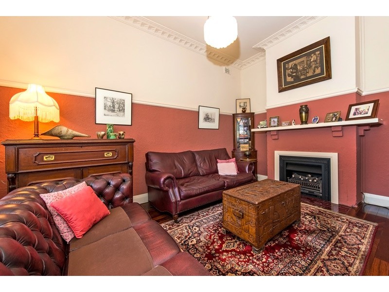 13 Gilbert Street, Bayswater WA 6053