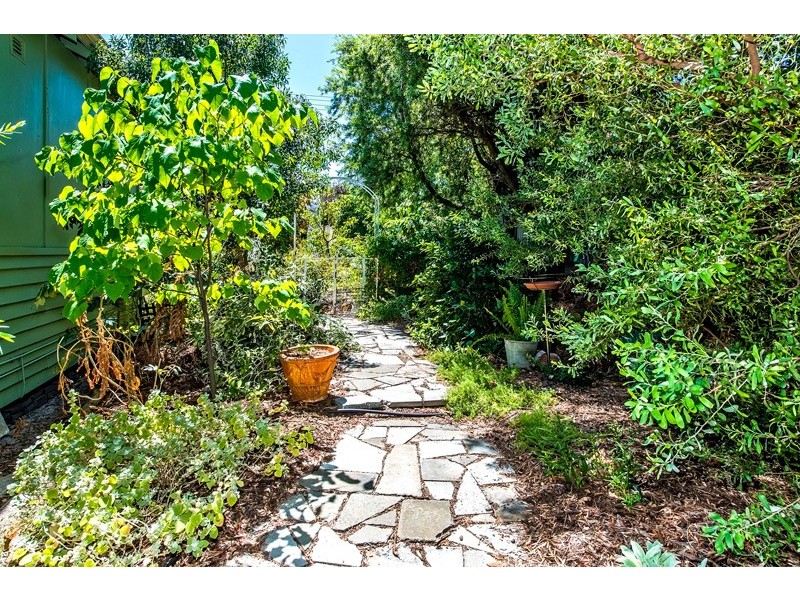 13 Gilbert Street, Bayswater WA 6053