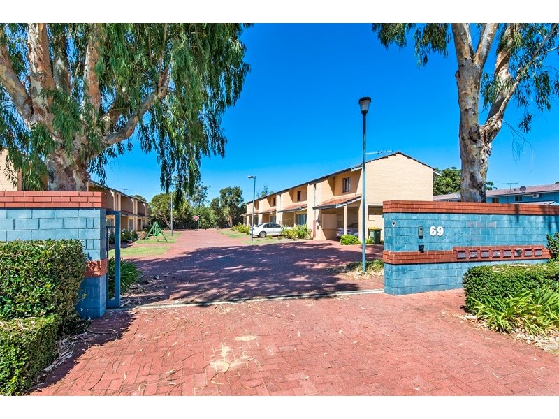 6/69 Tendring Way, Girrawheen WA 6064