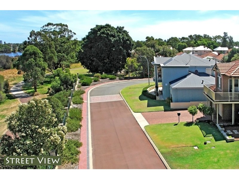 13 Morey Crescent, Bayswater WA 6053