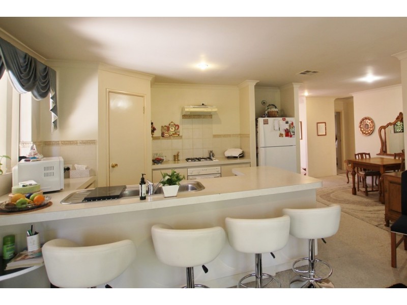 2/7 Toms Court, Bayswater WA 6053