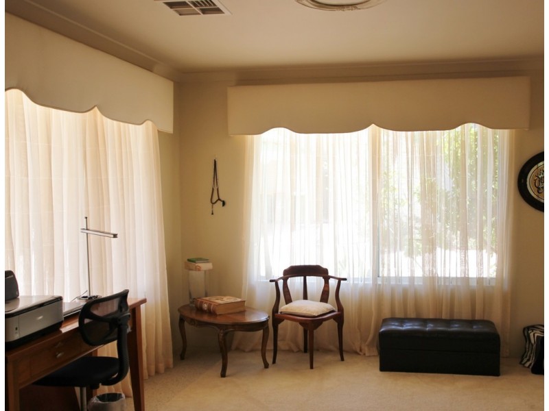 2/7 Toms Court, Bayswater WA 6053