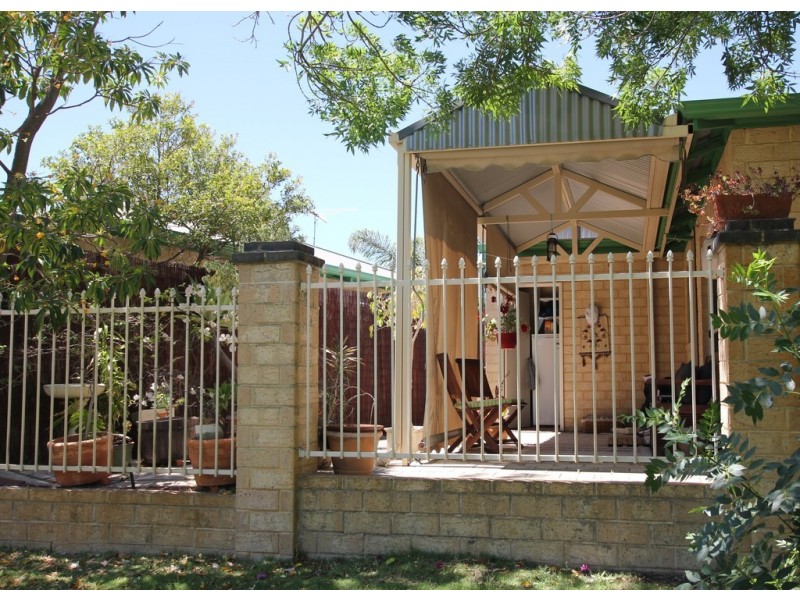 2/7 Toms Court, Bayswater WA 6053