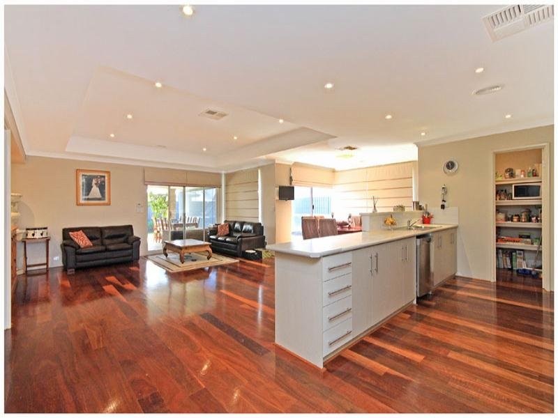 15 Ingham Street, Aveley WA 6069