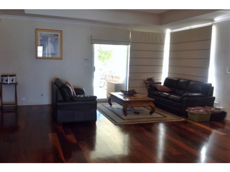 15 Ingham Street, Aveley WA 6069