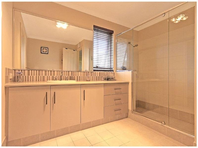 15 Ingham Street, Aveley WA 6069